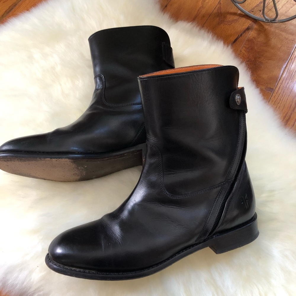 Frye Abigail Zip Short Riding Boots Black (Size 6)